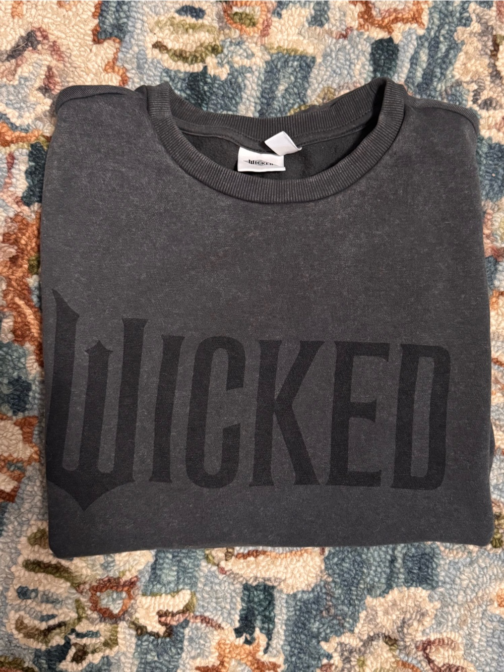 🩷💚Wicked 💚🩷Graphic Pullover Sweatshirt - Charcoal Gray Wash - Picture 5 of 5